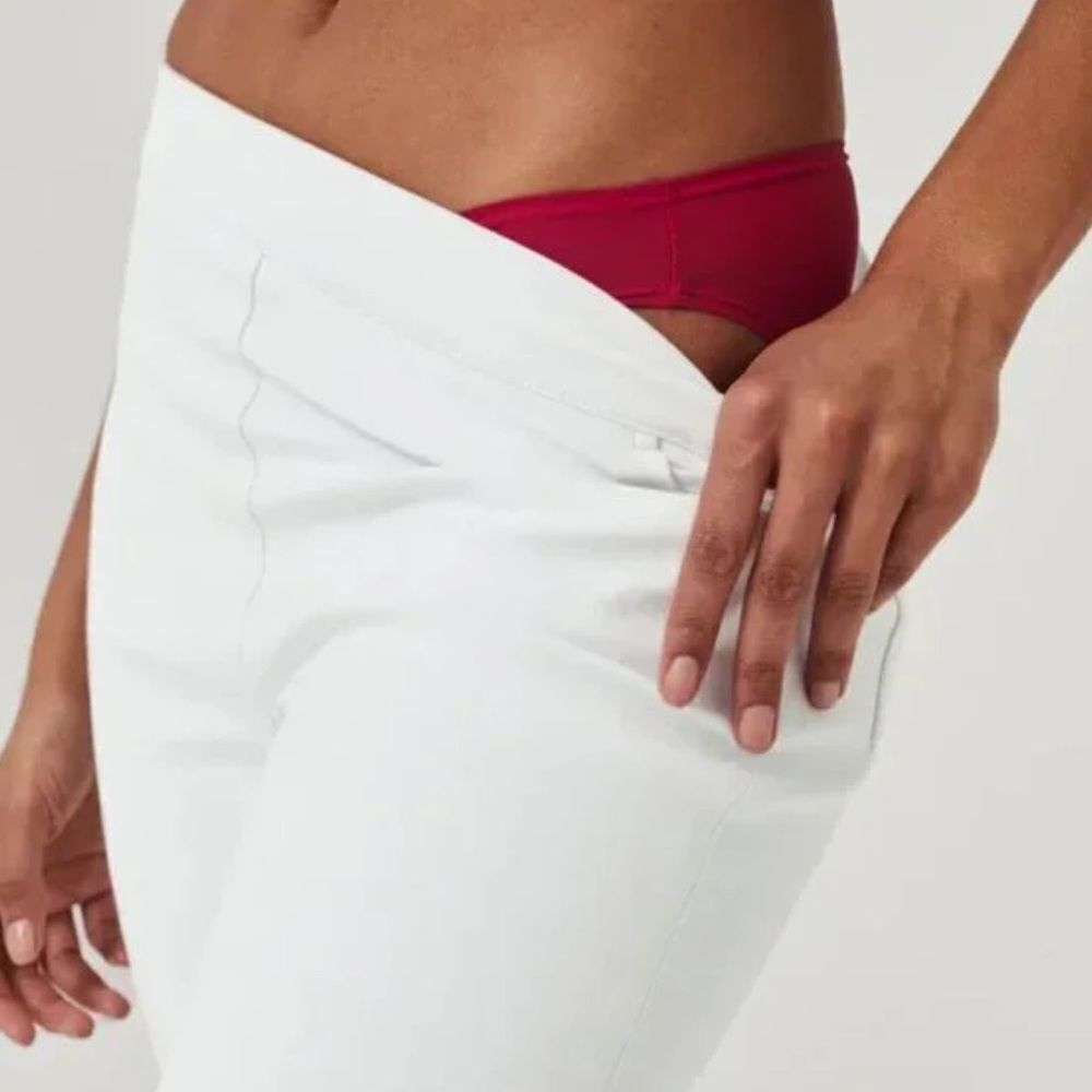 NWOT Spanx On The Go Ankle Slim Straight Pant Ultimate Opacity White 20372R - Picture 8 of 15